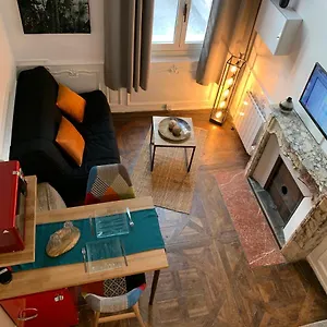 https://appartement-cosy-centre-historique-avignon.aixenprovencehotels.org