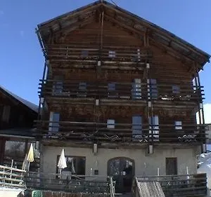 https://le-grand-tetras.fr-provencehotel.com